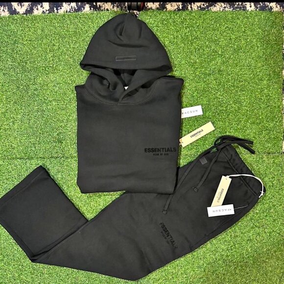 essentials black set new size small